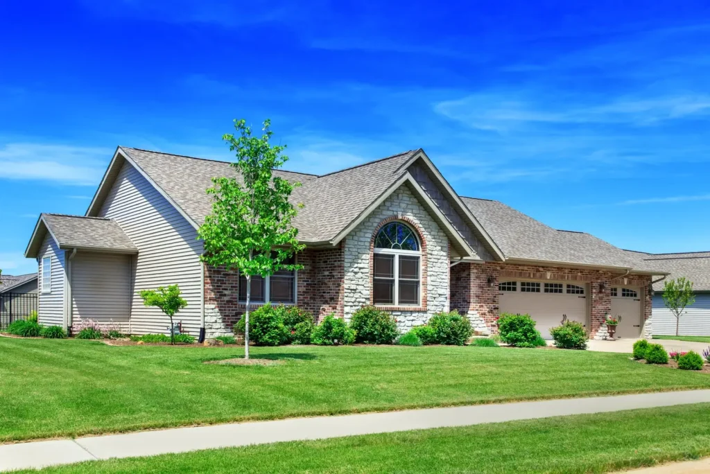 Classic White Vinyl Siding